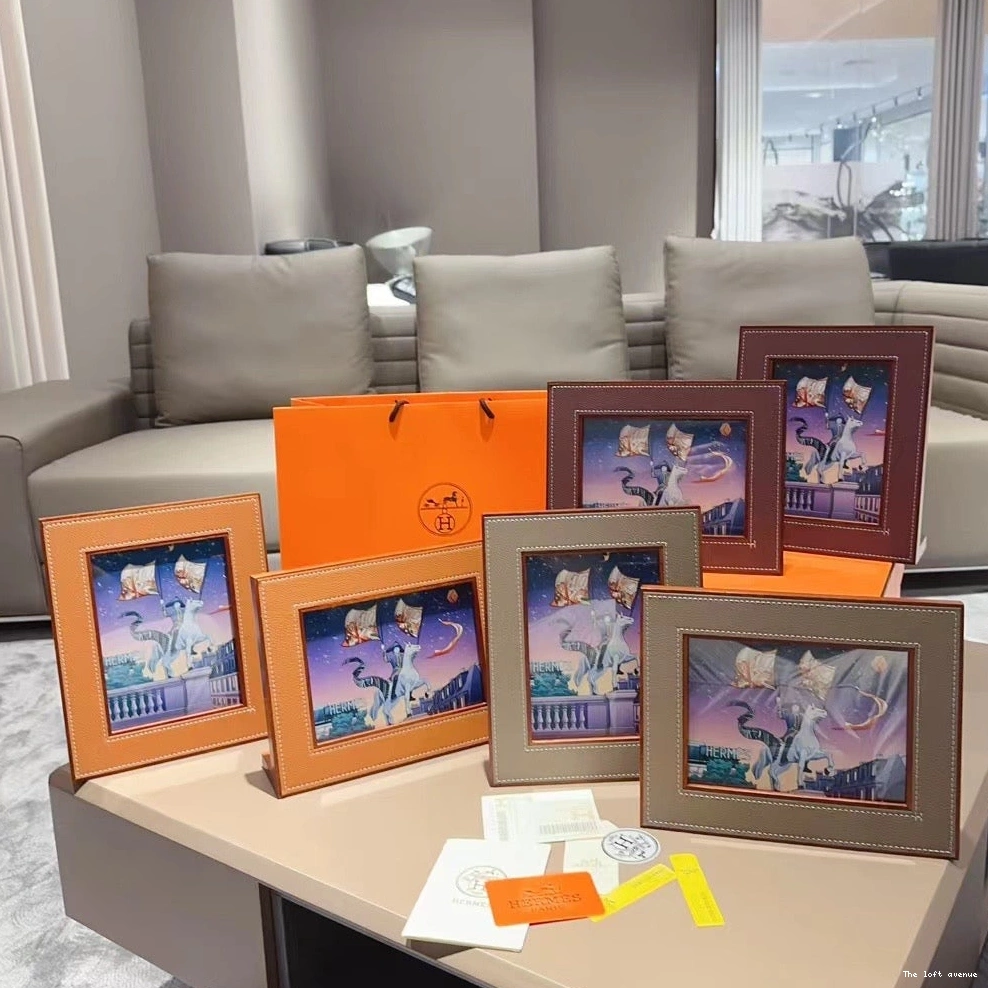 LEATHER HERMES PICTURE FRAME 0816
